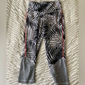 Old Navy active 3/4 leggings